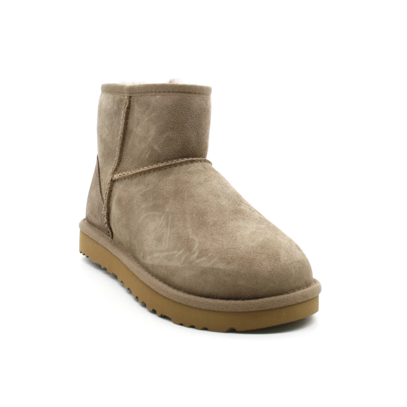Boots Fourrées Femme UGG Classic Mini 2 Boots Fourrées Femme UGG Classic Mini – Image 2